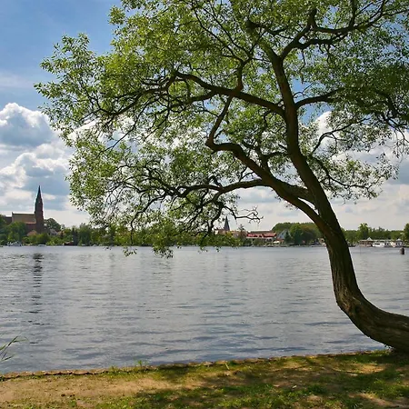 Am Hafen 3 Apartment Röbel
